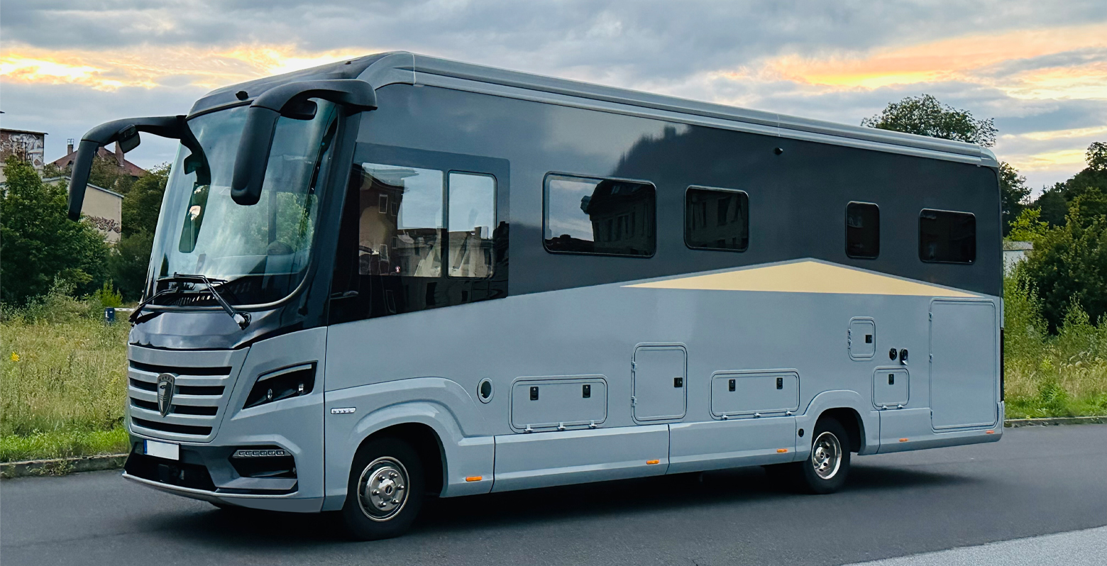 Vollfolierung eines Morelo Palace Liner - nachher Ansicht