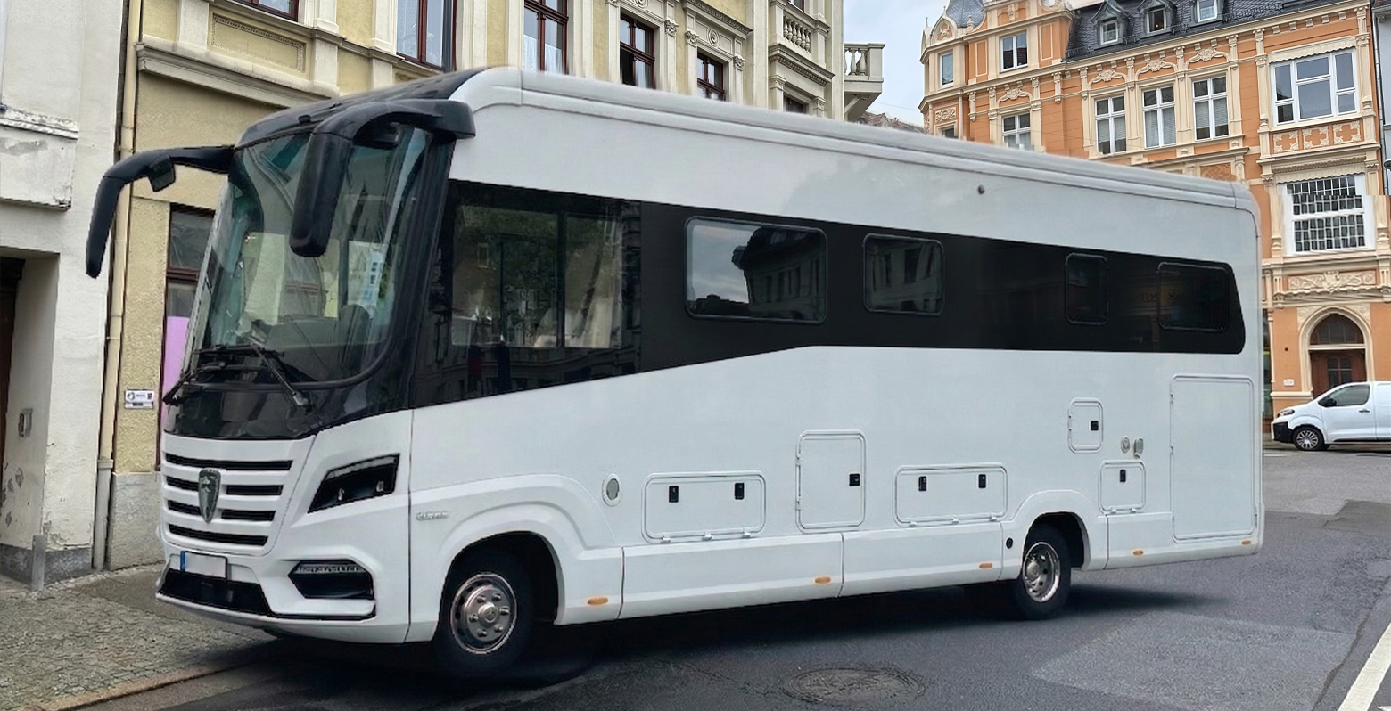 Vollfolierung eines Morelo Palace Liner - vorher Ansicht